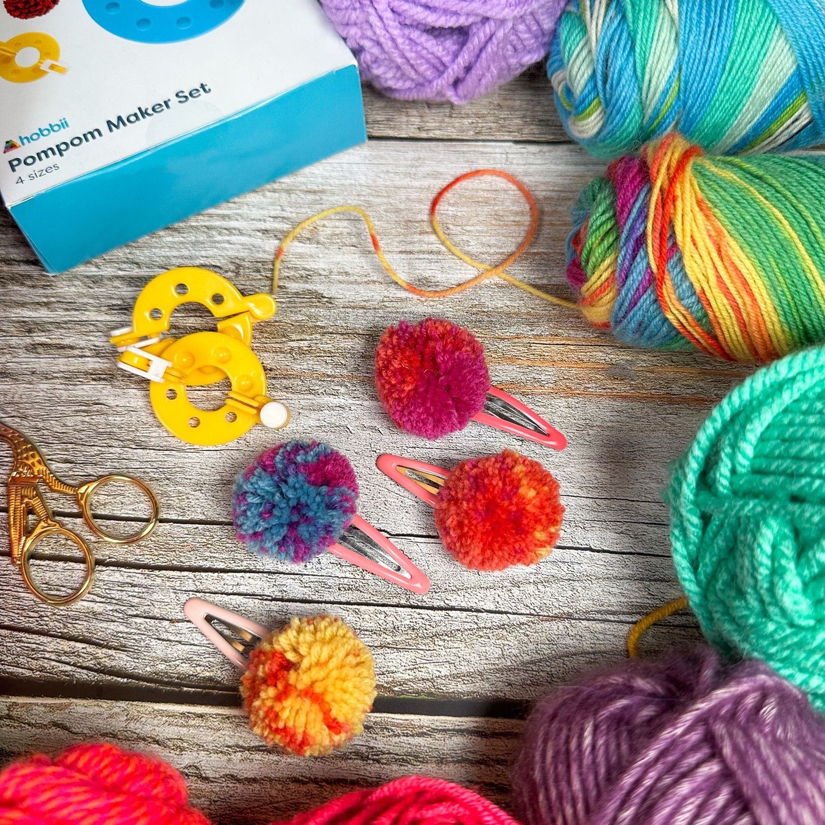 Hoop Pompon Maker - Image 2
