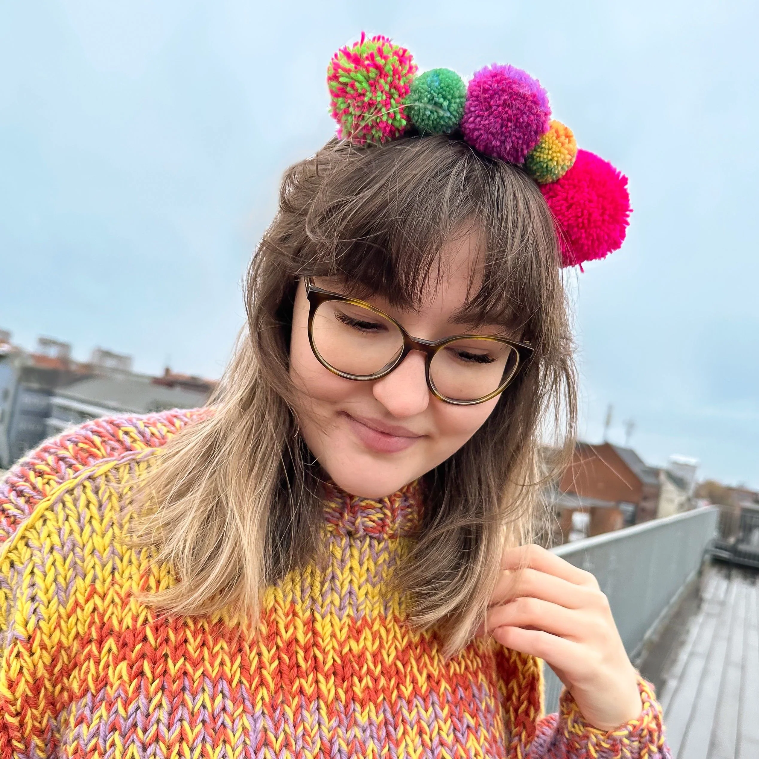 Hoop Pompon Maker - Image 9