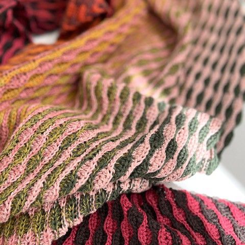 Sweet Almonds - Shawl - Image 2