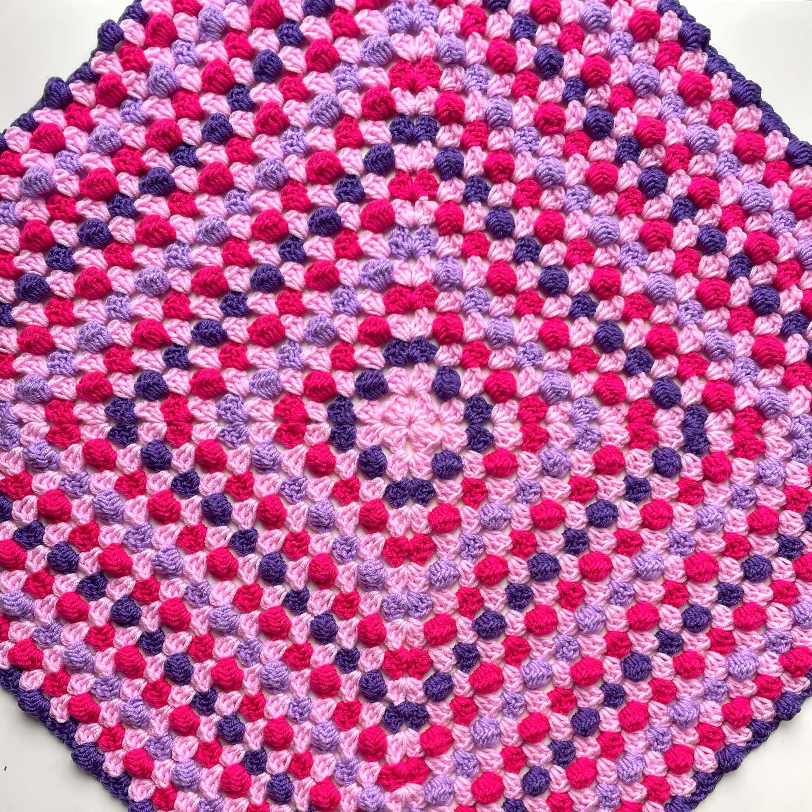 Bella’s Bobble Granny Square - Teppe - Image 3