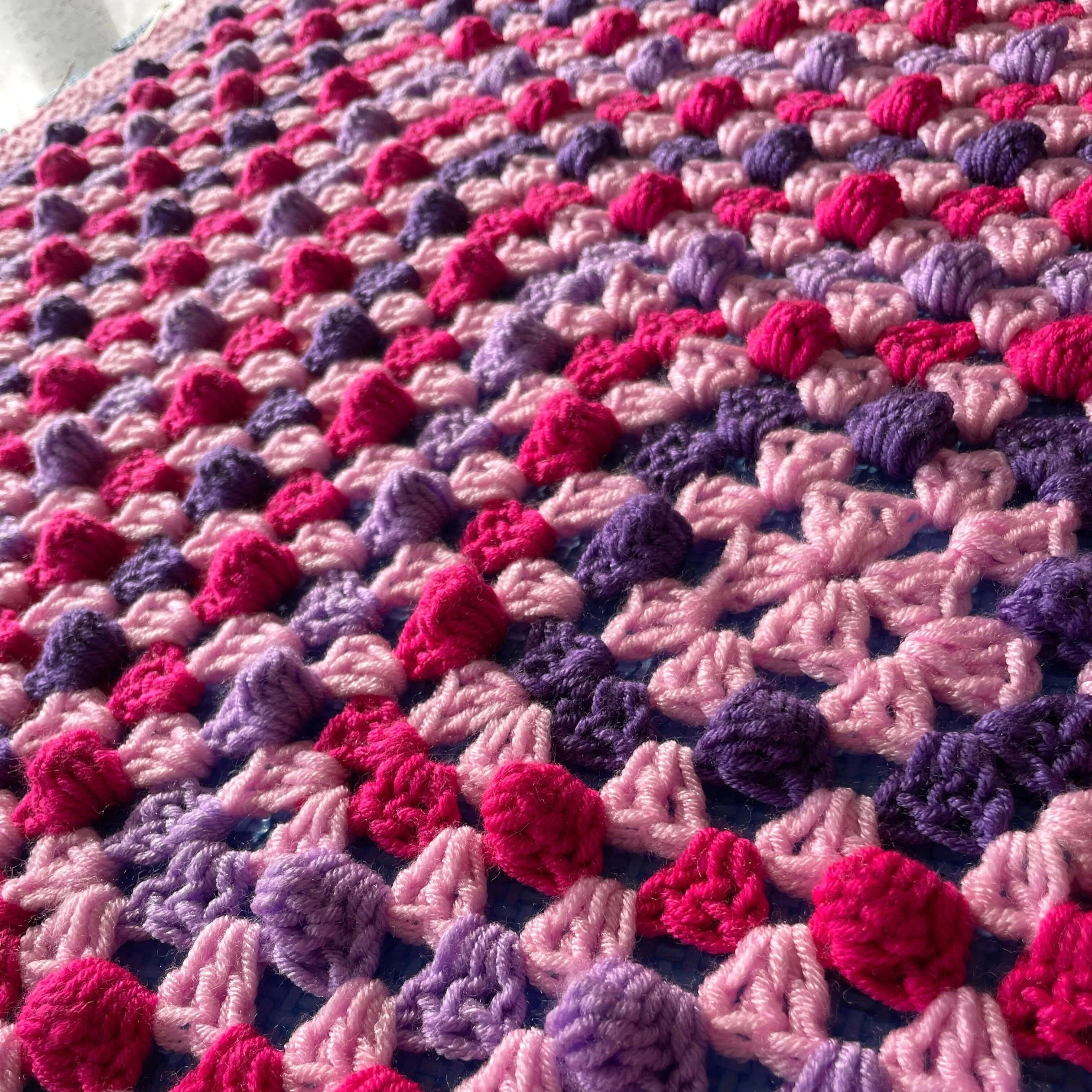Bella’s Bobble Granny Square - Teppe - Image 4