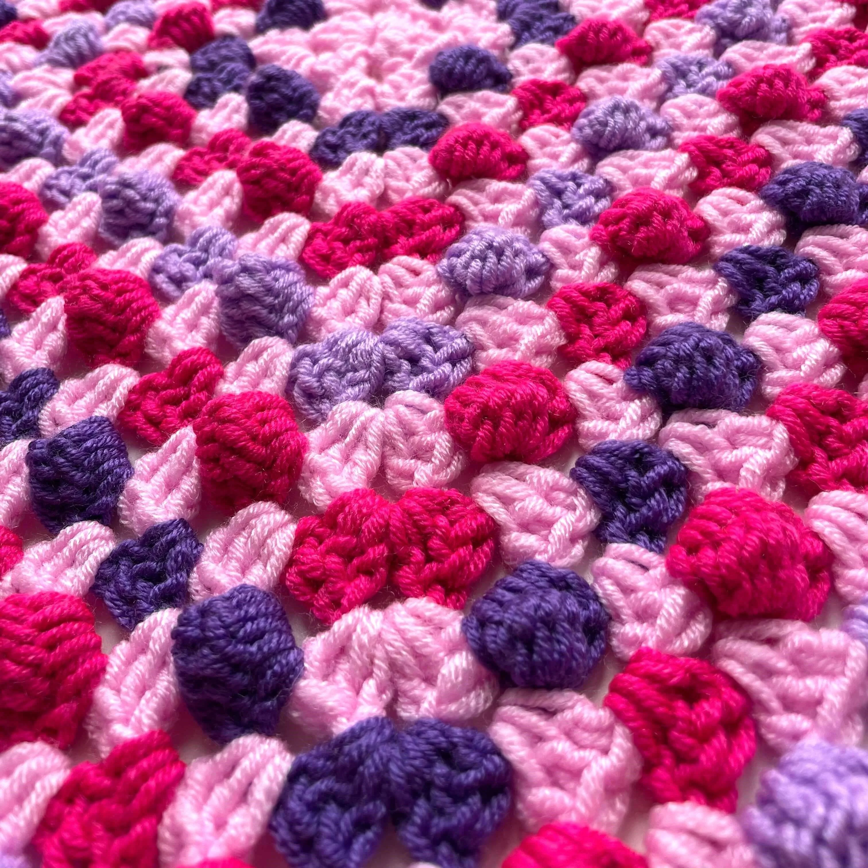 Bella’s Bobble Granny Square - Teppe - Image 5