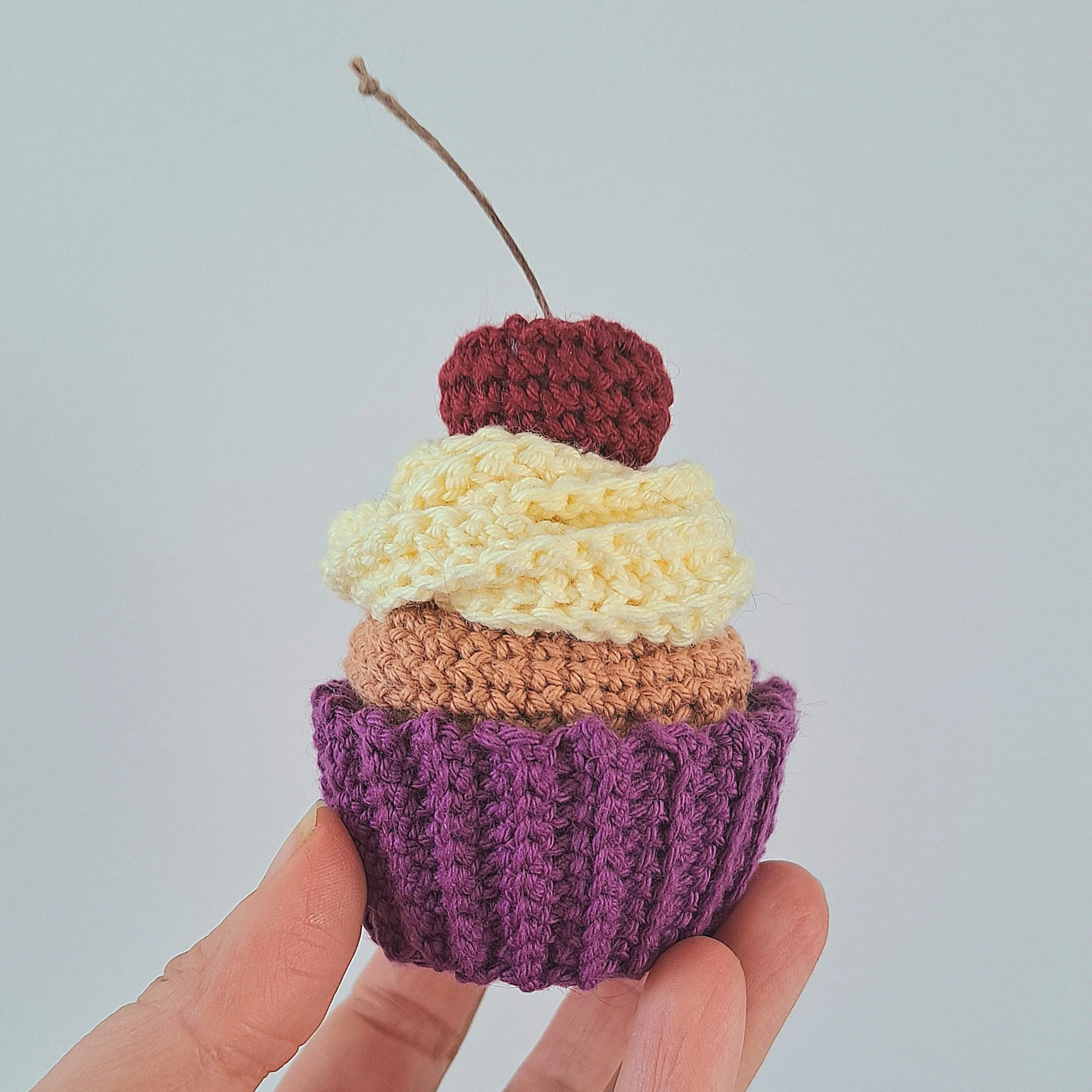 Cupcakes med kirsebær - Image 3