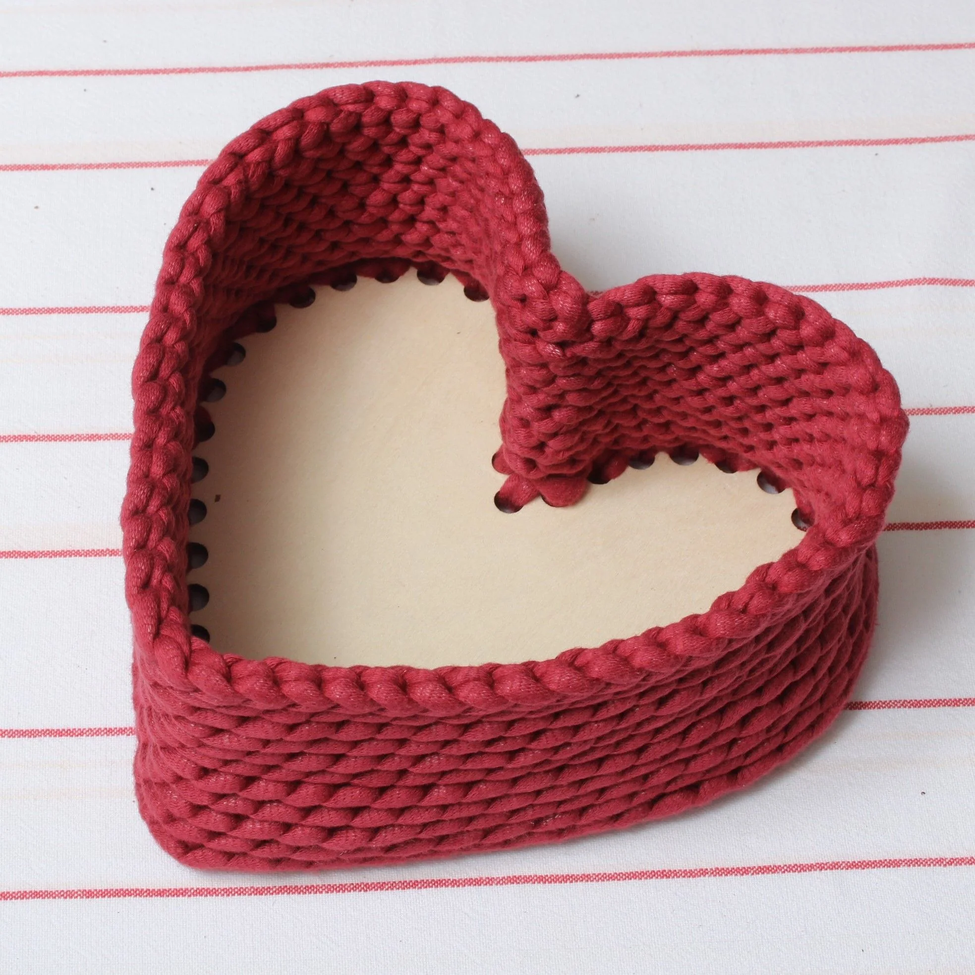 Heart Basket - For special occasions - Image 3