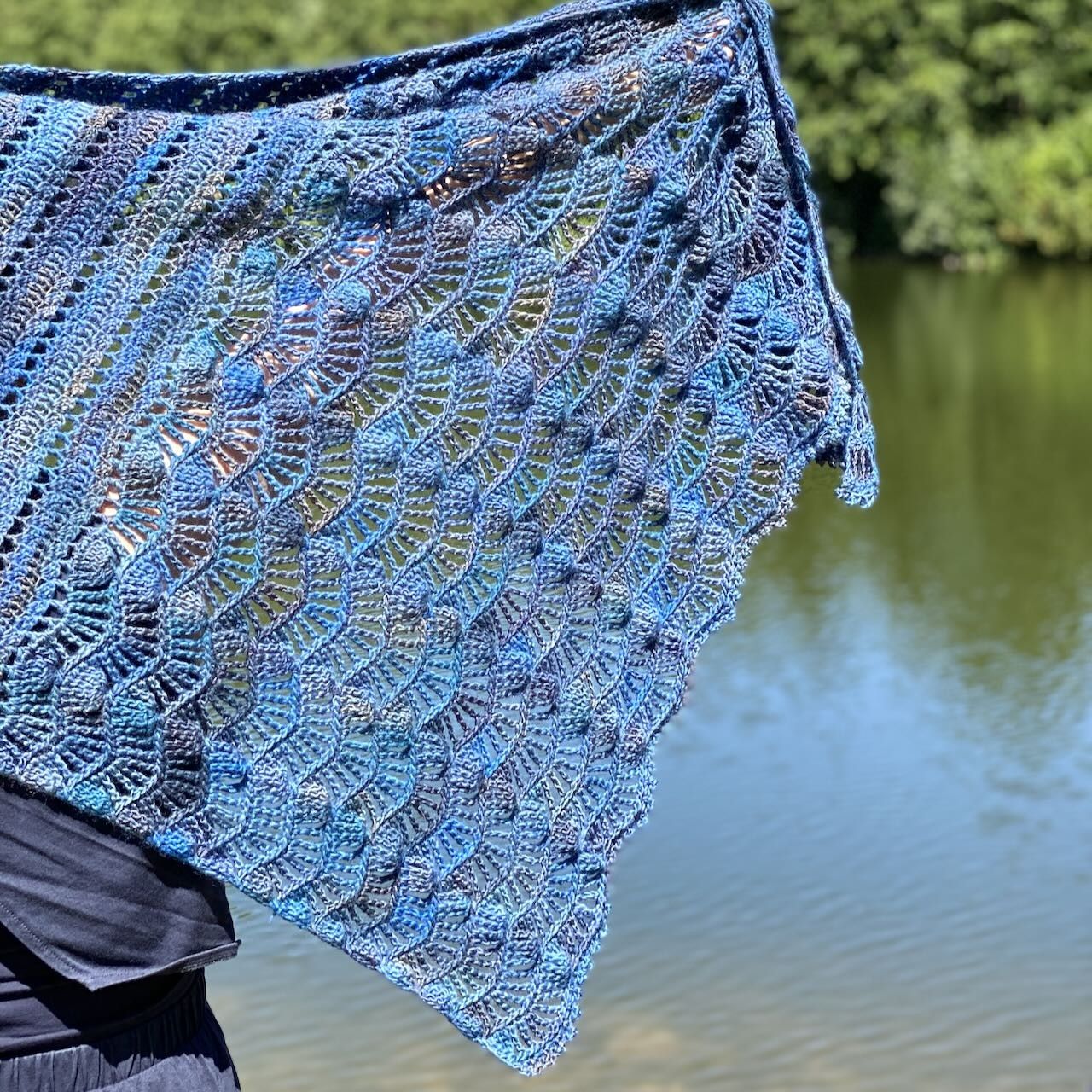 Winter Glow - Shawl - Image 3