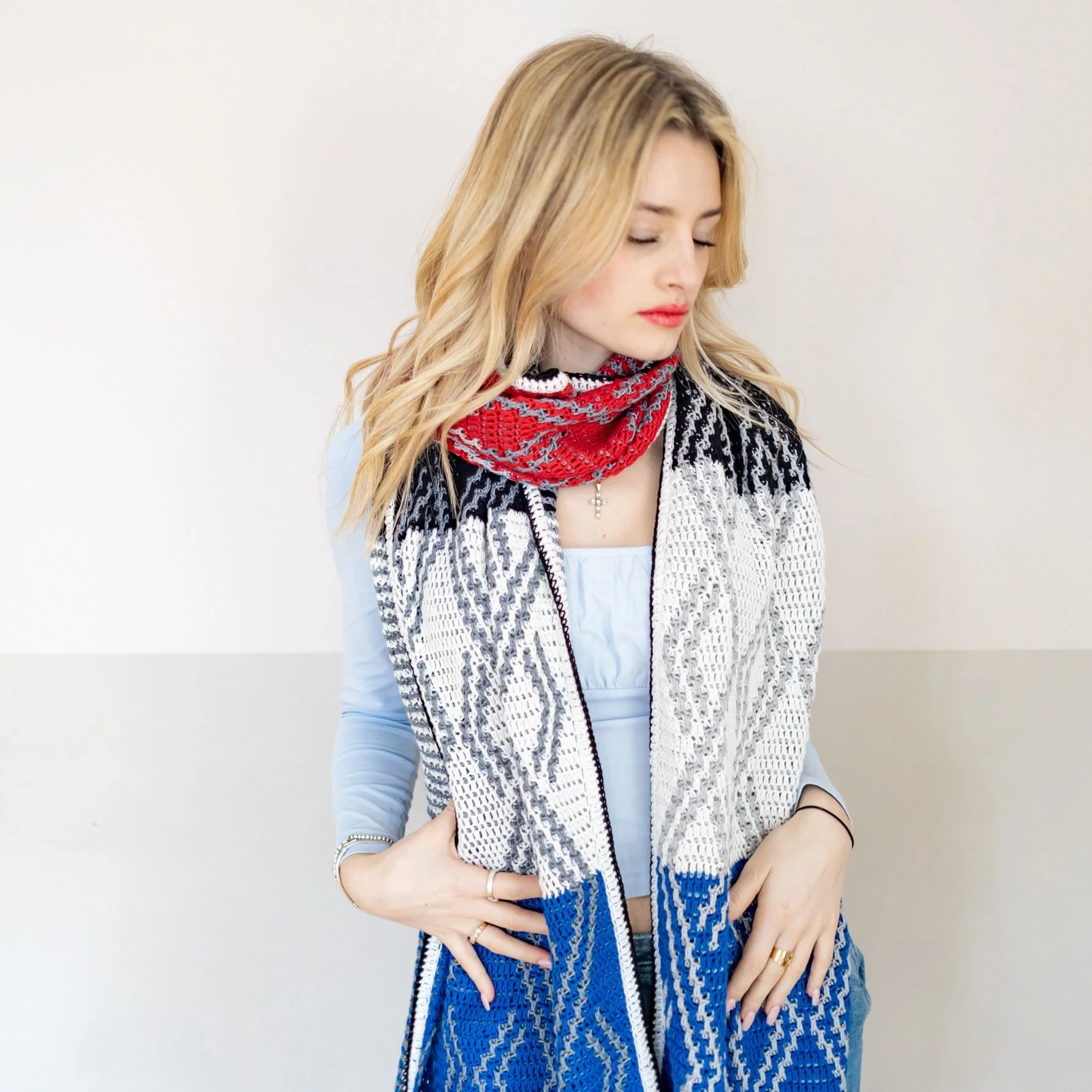 Dreamscape Illusion - Shawl - Image 4