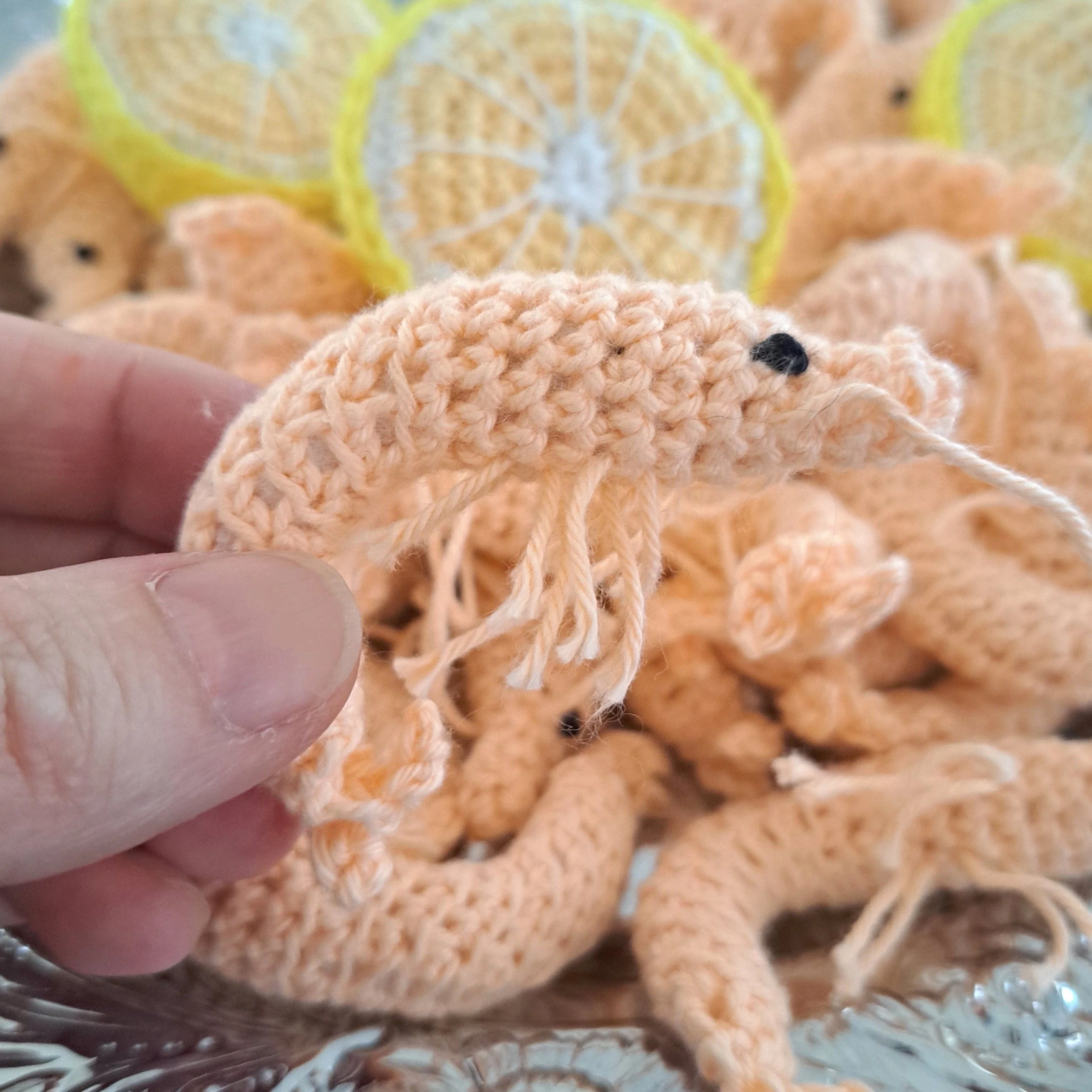 Shrimps and lemons - Image 4