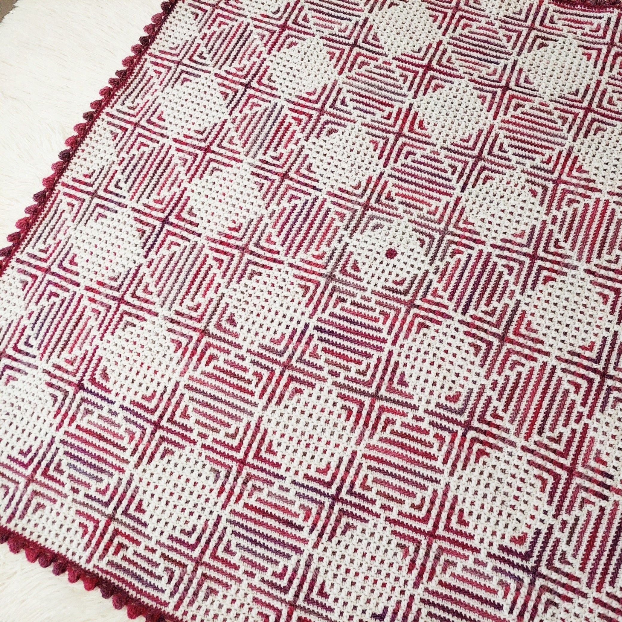 Illusion Mosaic Square - Blanket - Image 4