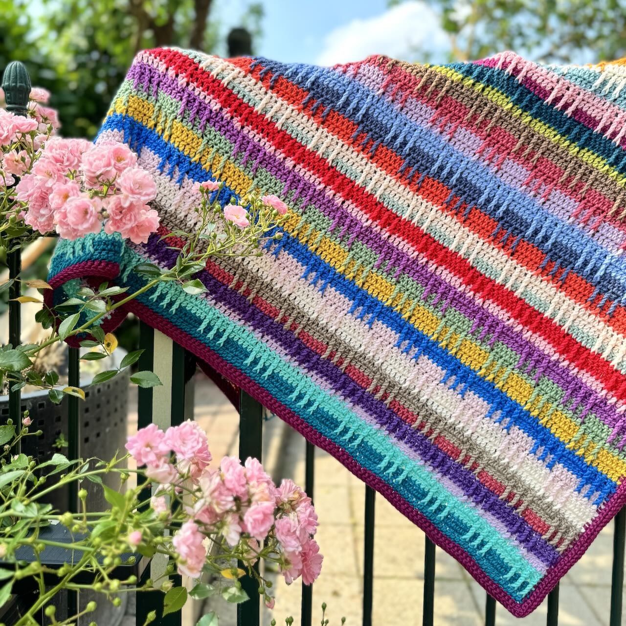 Colour Me - Blanket - Image 8