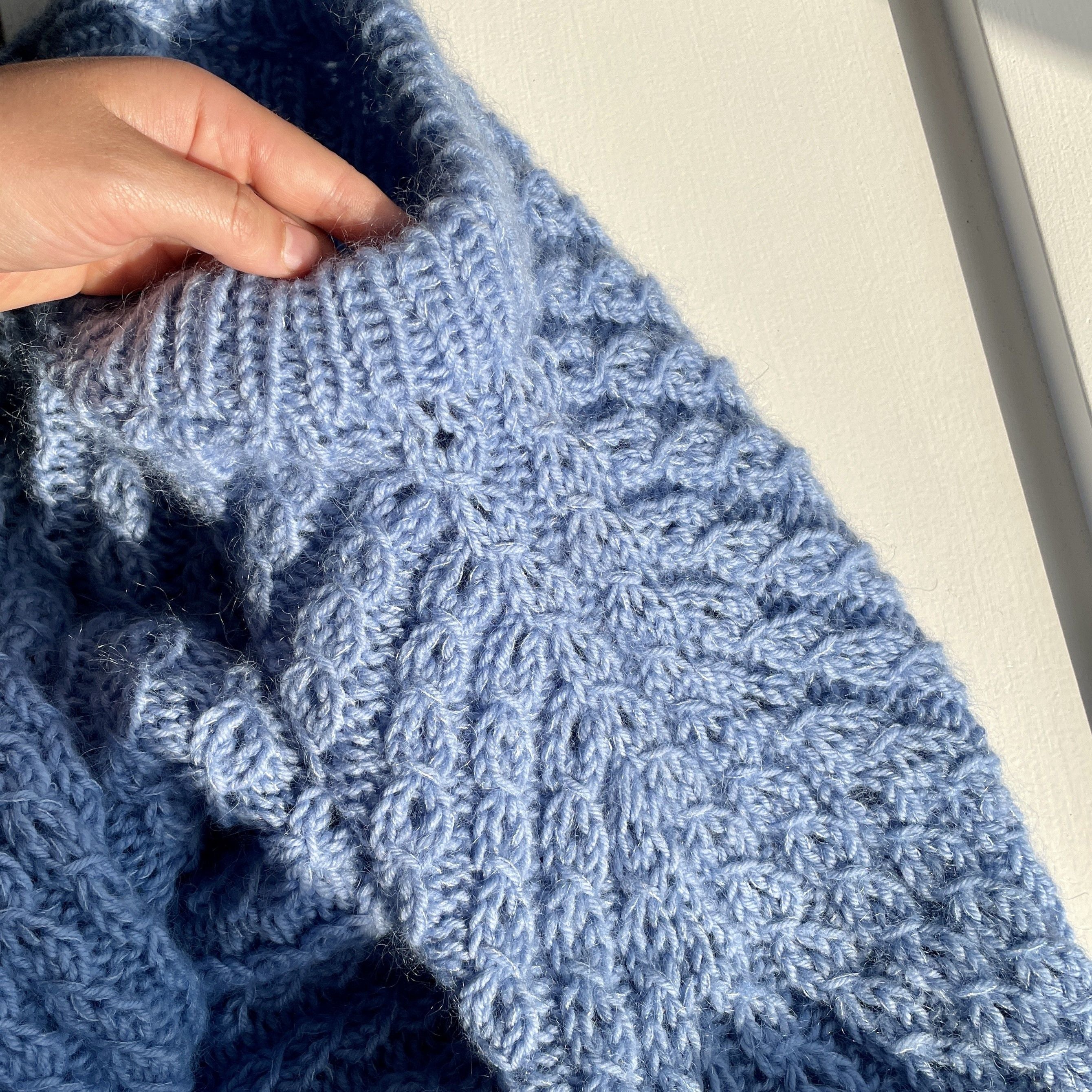 Easy Twist Sweater - Genser - Image 4