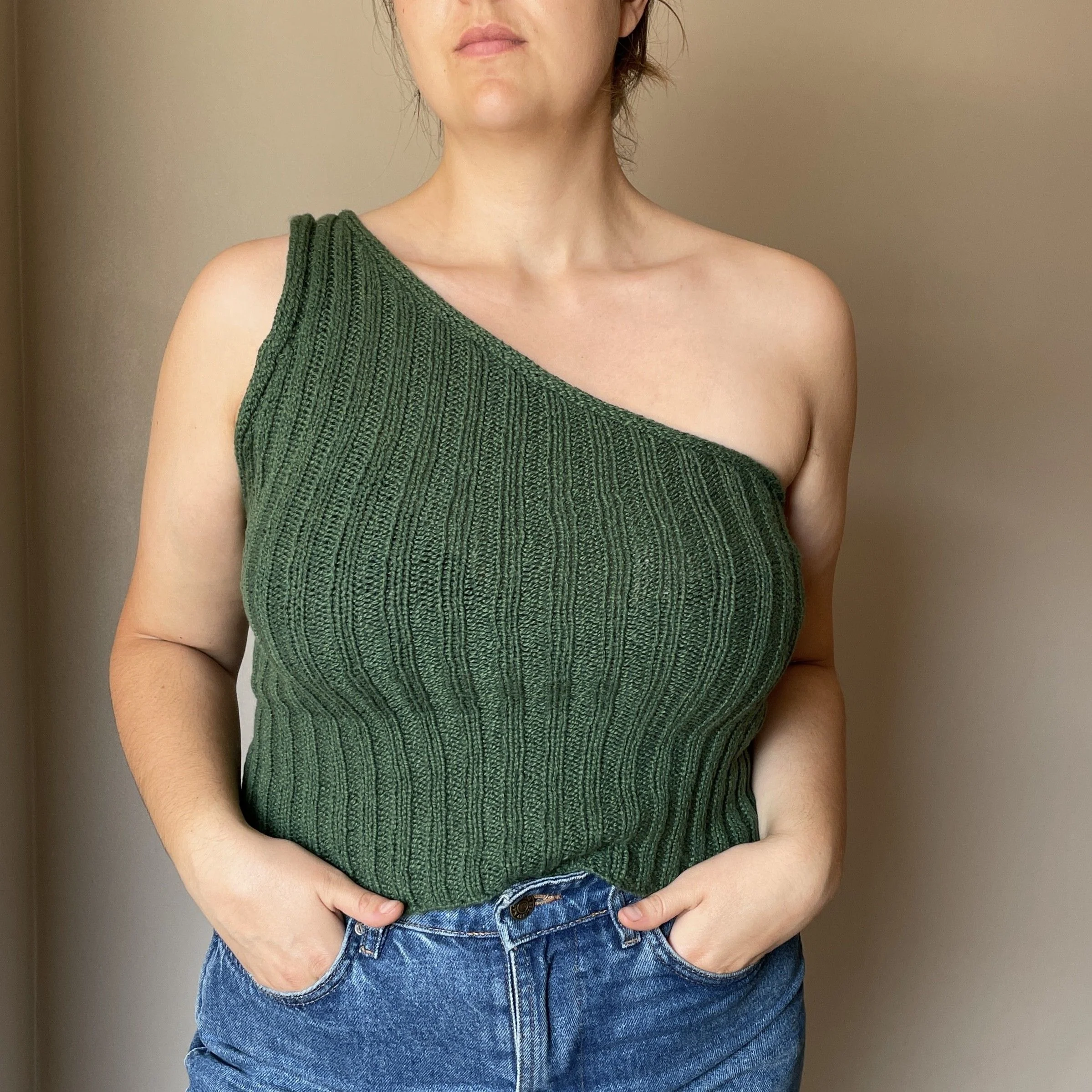 Easy One Shoulder Top - Topp