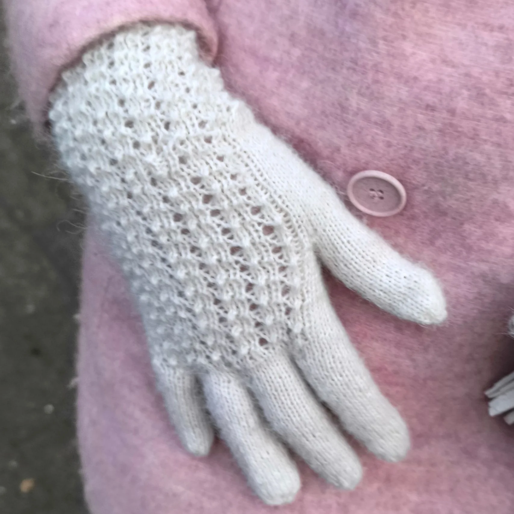 Snow Gloves - Image 2